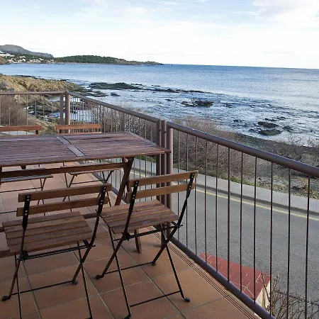 Luminoso En 1ª Linea De Mar Con Terraza Y Vistas, Cerca De Playas Y Comercios. - Es-228-36 Apartment